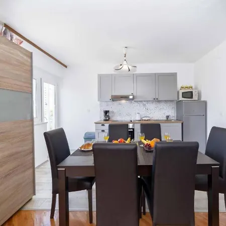 Adriatic Heart Luxury - Two Bedroom With Terrace דירה פירובאץ