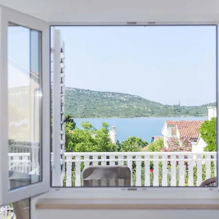 Adriatic Heart Luxury - Two Bedroom With Terrace * פירובאץ
